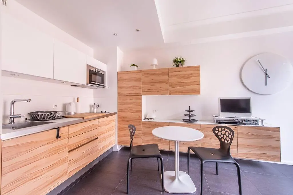 Balcony-Beautiful-Central-1 Block Beach-A.C-Wifi Nice Apartment